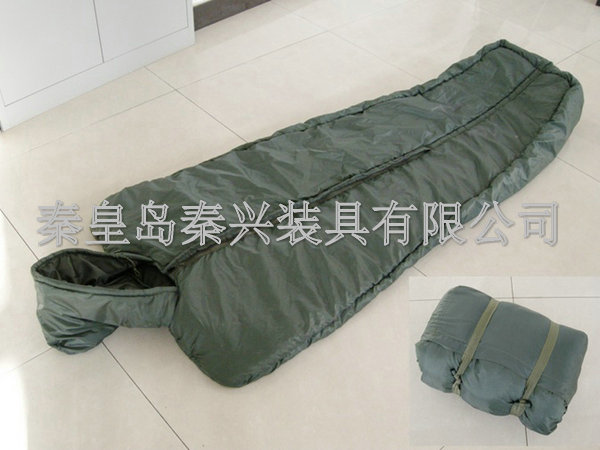 軍綠色大衣式腈綸棉睡袋
